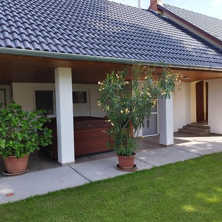 Tartós Szegfű Vendégház, Magánszállás Tazlar Exterior foto