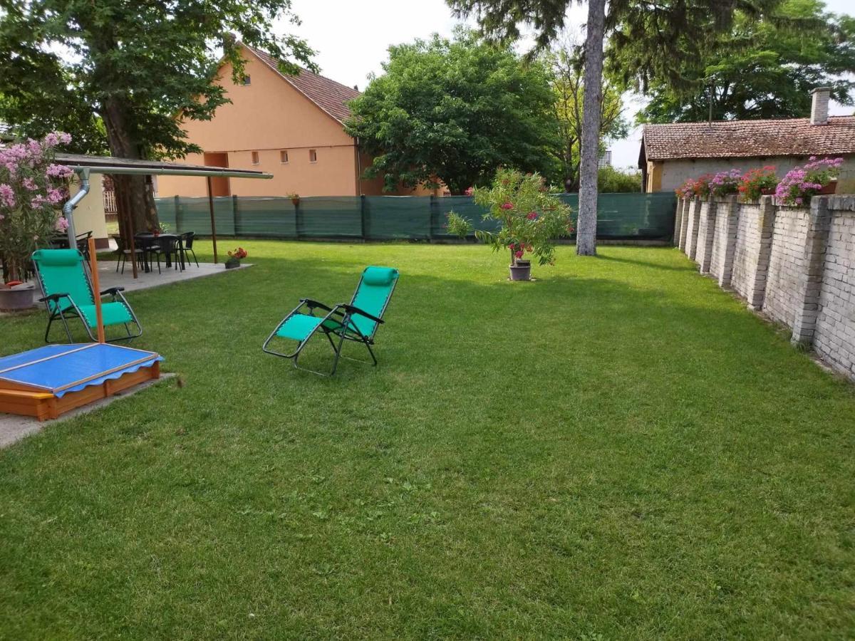 Tartós Szegfű Vendégház, Magánszállás Tazlar Exterior foto