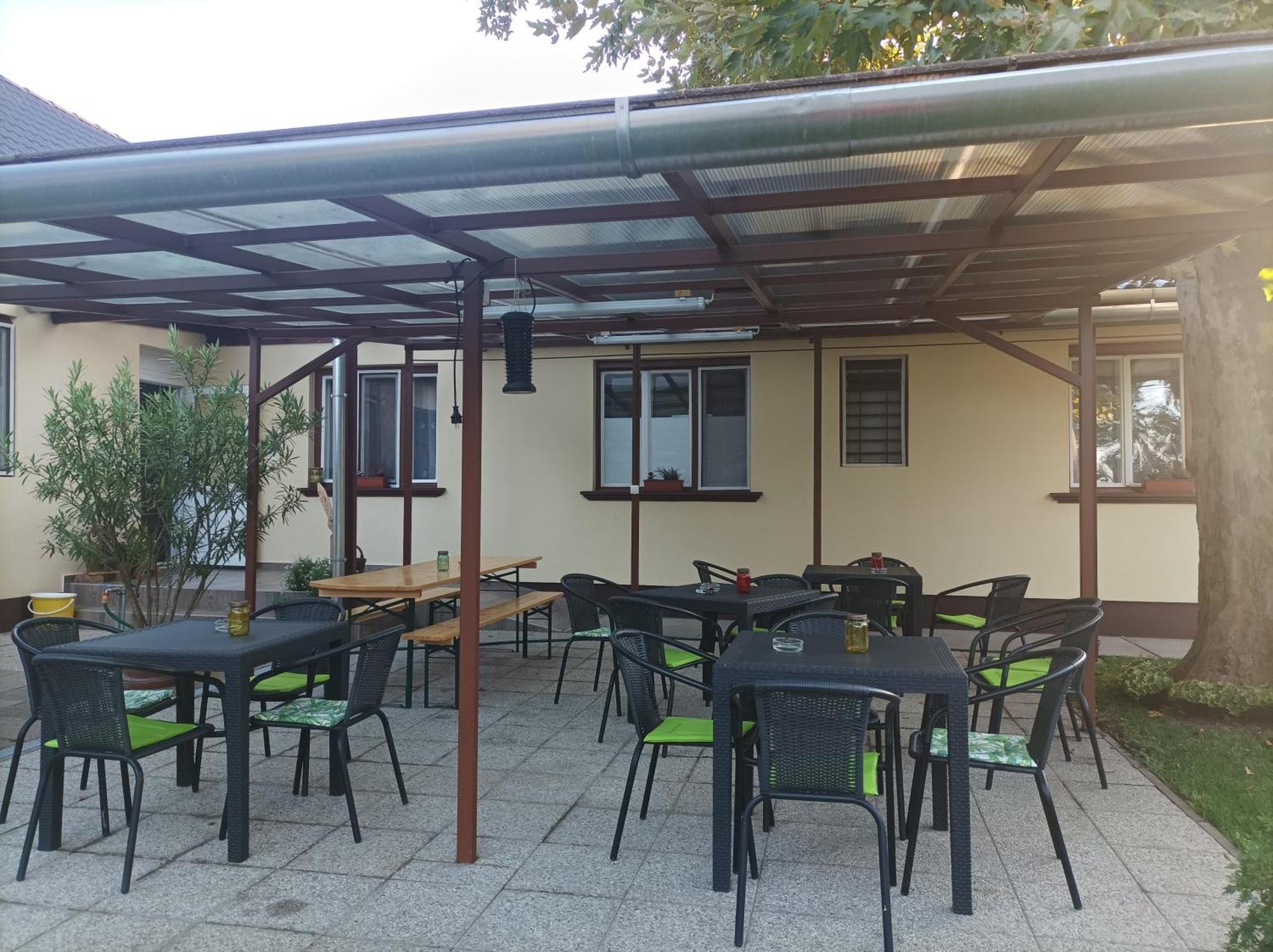 Tartós Szegfű Vendégház, Magánszállás Tazlar Exterior foto
